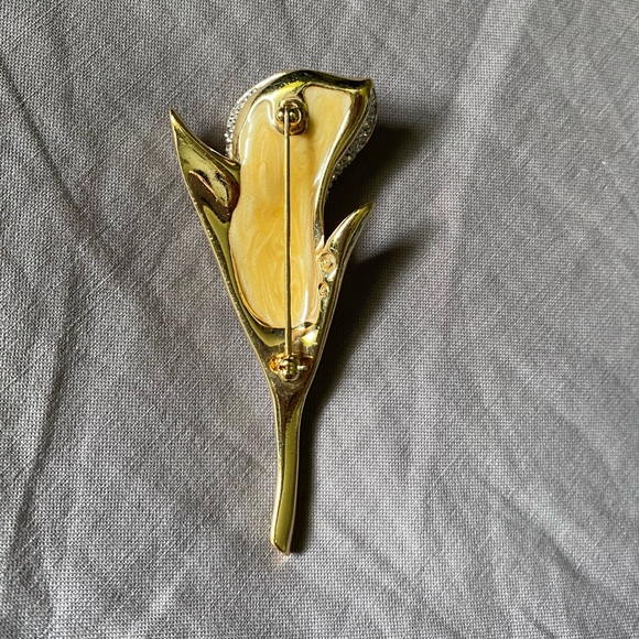 Swarovski Call Lily Brooch - Picture 4 of 5